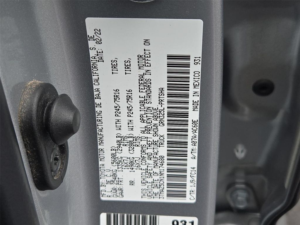 Used 2022 Toyota Tacoma SR5 RWD image 23