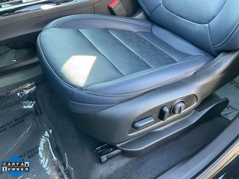 Used 2022 Chevrolet Bolt EUV LT w/ Convenience Package image 15