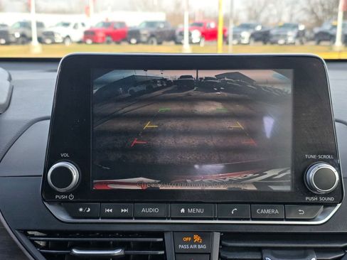 Used 2023 Nissan Altima 2.5 SV image 43