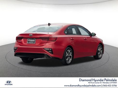 Used 2020 Kia Forte LXS FWD image 7