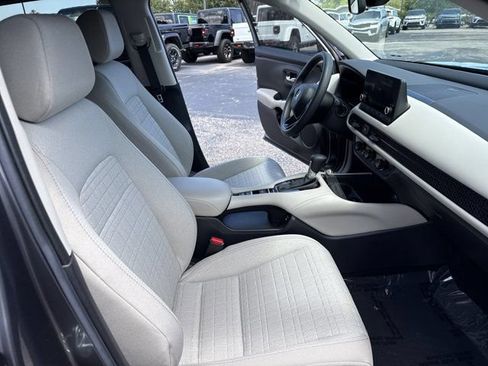 Used 2024 Honda HR-V LX image 3