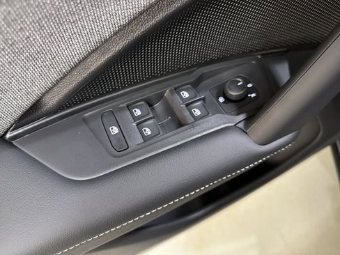 New 2026 Volkswagen Tiguan S FWD image 18