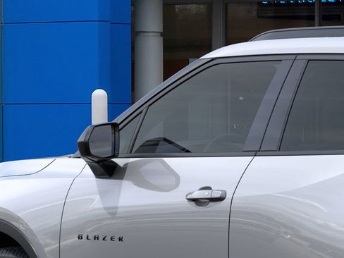New 2026 Chevrolet Blazer LT w/ Convenience Package image 12