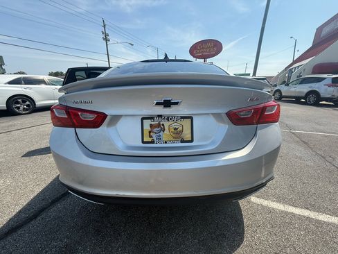 Used 2019 Chevrolet Malibu RS image 13