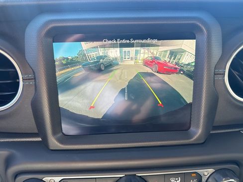 Used 2022 Jeep Wrangler Unlimited Rubicon 4xe w/ Safety Group image 22