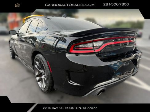Used 2022 Dodge Charger Scat Pack w/ Plus Group RWD image 3