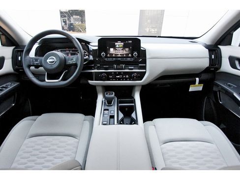 New 2025 Nissan Pathfinder SV w/ Cargo Package image 7