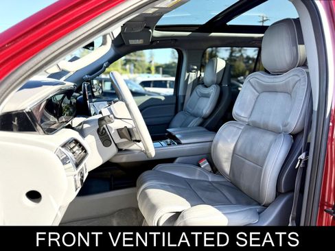 Used 2018 Lincoln Navigator Reserve w/ Technology Package AWD/4WD image 13