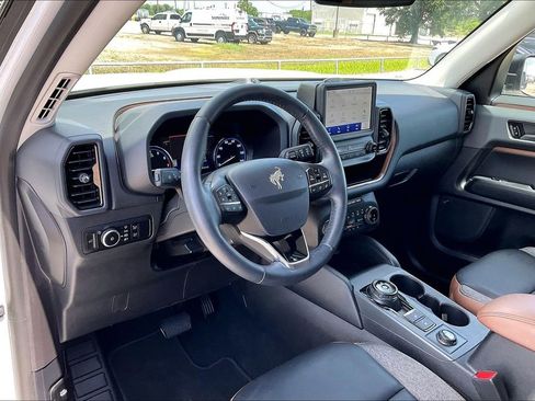 Used 2024 Ford Bronco Sport Outer Banks w/ Tech Package AWD/4WD image 14