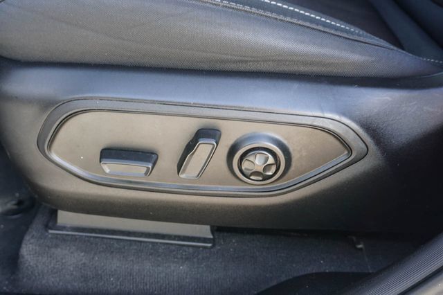 Used 2023 Jeep Grand Cherokee L Laredo AWD/4WD image 15
