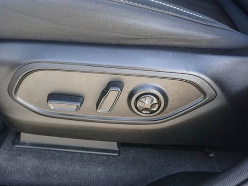 Used 2023 Jeep Grand Cherokee L Laredo AWD/4WD image 15