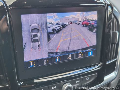 Used 2023 Chevrolet Traverse Premier w/ LPO, Floor Liner Package AWD/4WD image 17