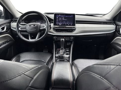 Used 2022 Jeep Compass Limited image 17