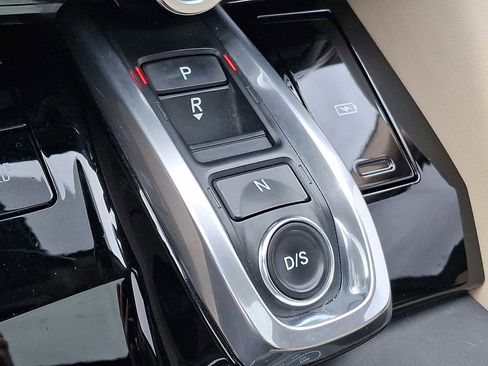 Used 2023 Acura MDX SH-AWD w/ Technology Package image 11