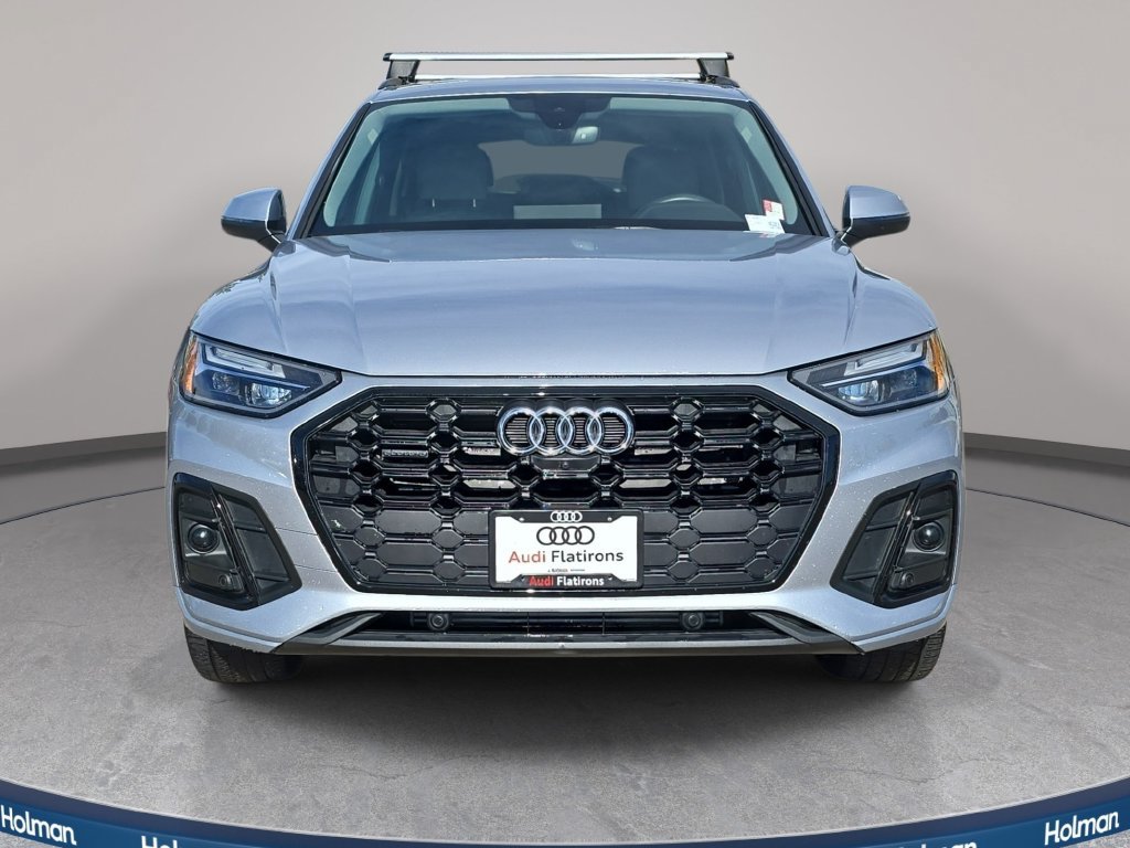 Used 2023 Audi Q5 2.0T Premium Plus w/ Premium Plus Package AWD/4WD image 3