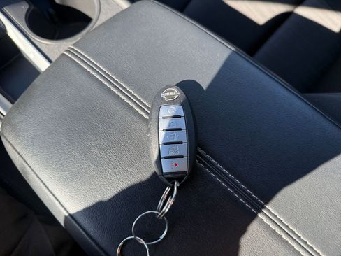 Used 2025 Nissan Altima 2.5 SV image 24