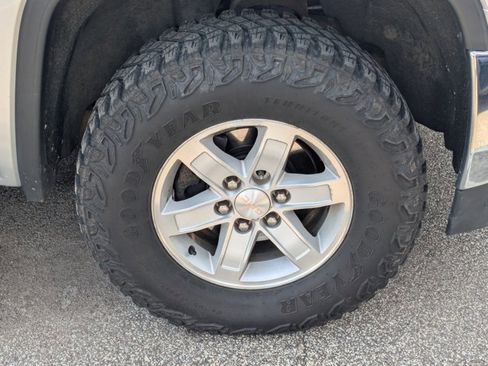 Used 2018 GMC Sierra 1500 SLT w/ SLT Premium Package image 5