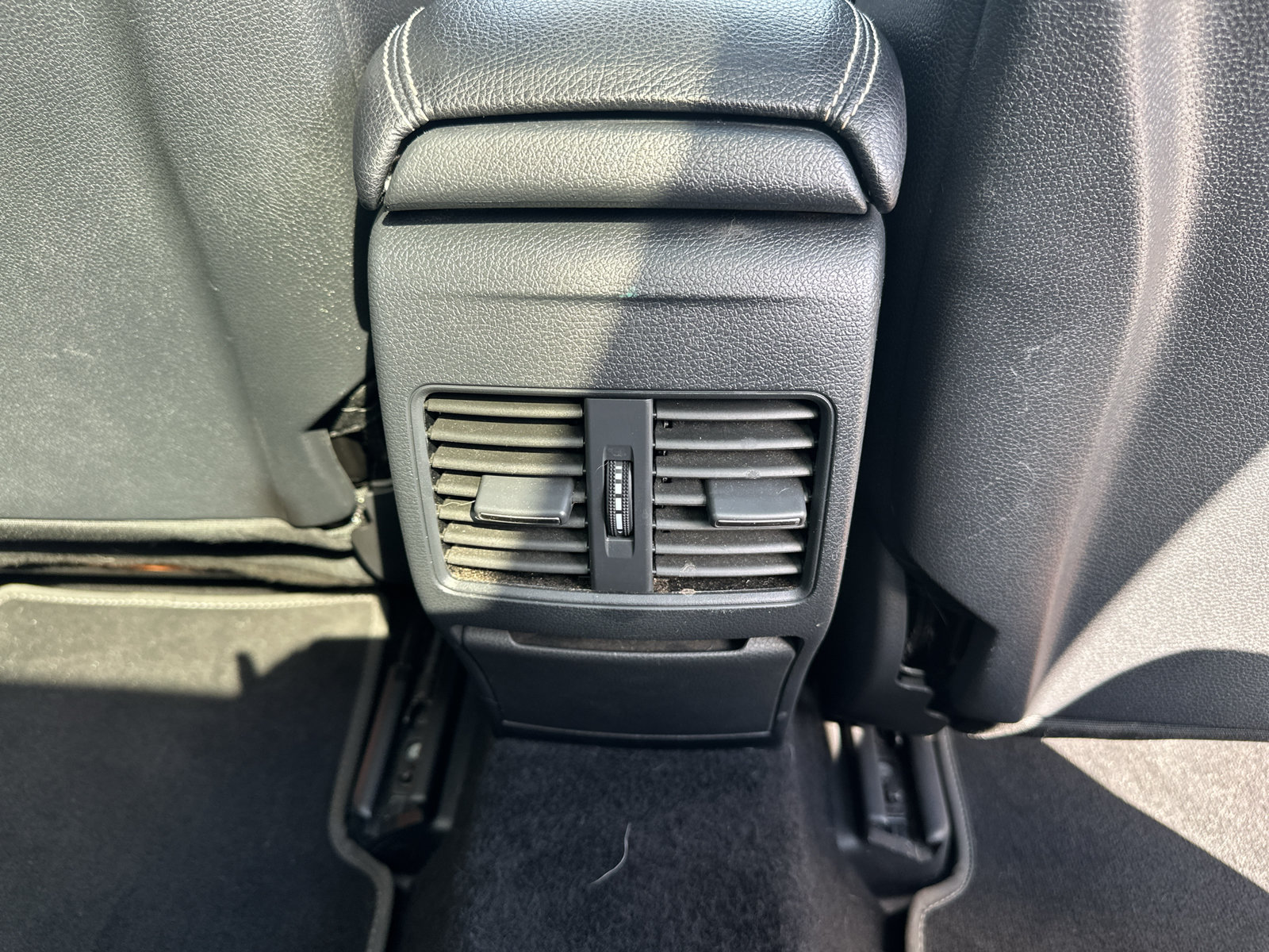 Used 2018 Mercedes-Benz GLA 250 4MATIC w/ Premium Package image 35