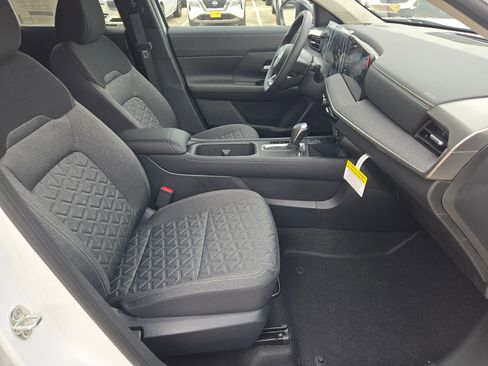 New 2026 Nissan Kicks SV FWD image 19