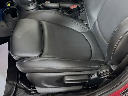 Used 2019 MINI Cooper S image 19