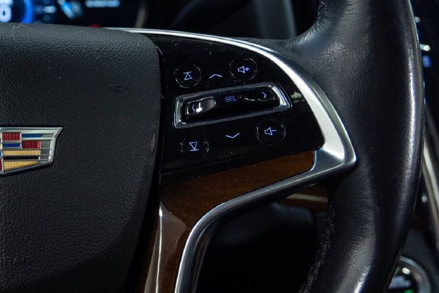 Used 2018 Cadillac Escalade Premium Luxury AWD/4WD image 16