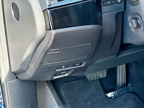 Used 2023 Lexus ES 350 w/ Premium Package FWD image 10