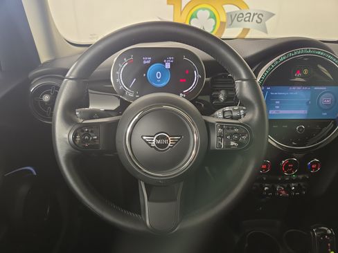Used 2023 MINI Cooper 4-Door Hardtop FWD image 14