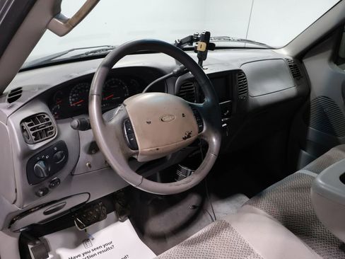 Used 2002 Ford F150 King Ranch image 16