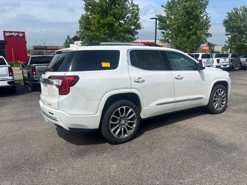 Used 2023 GMC Acadia Denali w/ Denali Ultimate Package AWD/4WD image 6