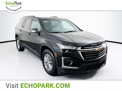 Used 2023 Chevrolet Traverse LT