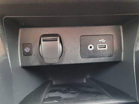 Certified 2023 Nissan Versa SV w/ Electronics Package image 25