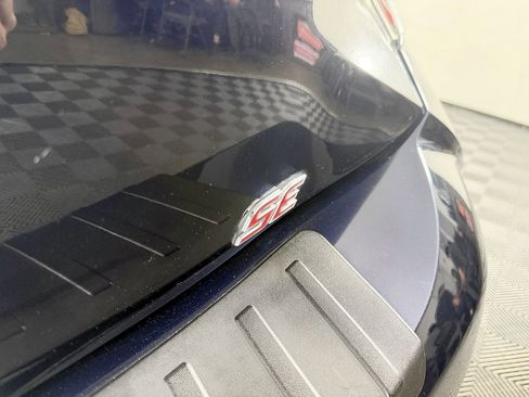 Used 2019 Toyota Corolla SE FWD image 11