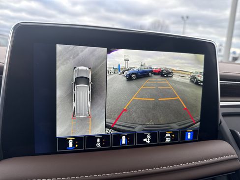 Used 2024 Chevrolet Tahoe High Country image 27