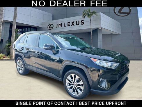 Used 2021 Toyota RAV4 XLE Premium FWD image 1
