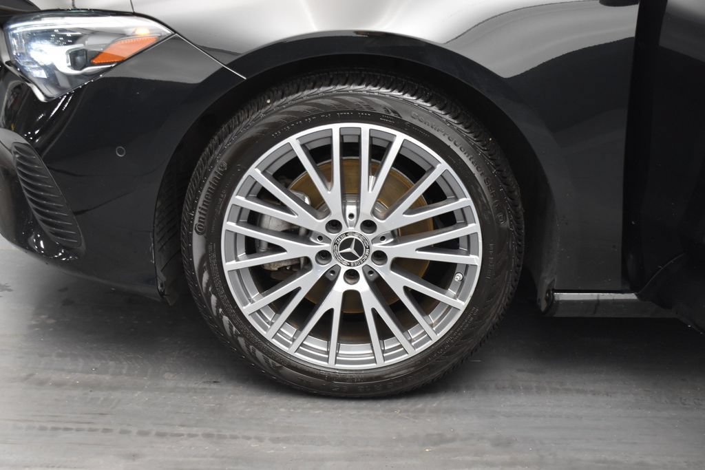 Used 2025 Mercedes-Benz CLA 250 4MATIC image 5
