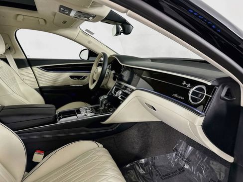 Used 2026 Bentley Flying Spur Azure AWD/4WD image 31