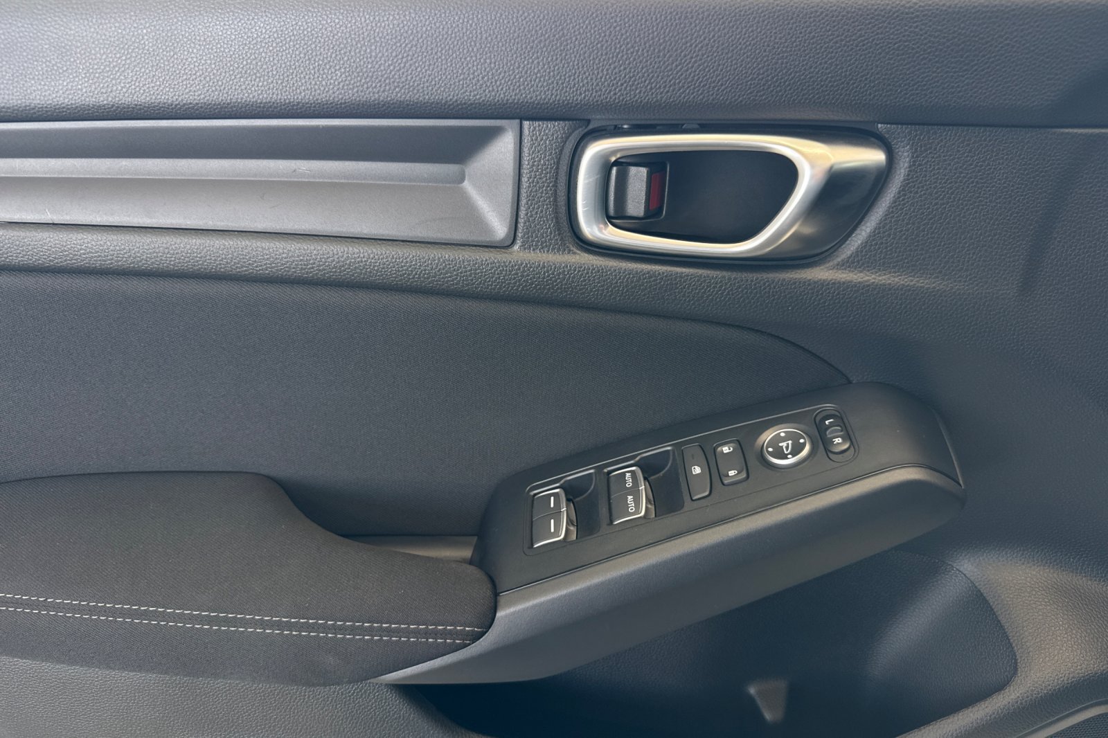 Used 2024 Honda Civic Sport image 11