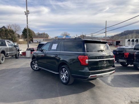 Certified 2023 Ford Expedition Max XLT image 3