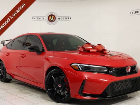 Used 2024 Honda Civic Type R image 1
