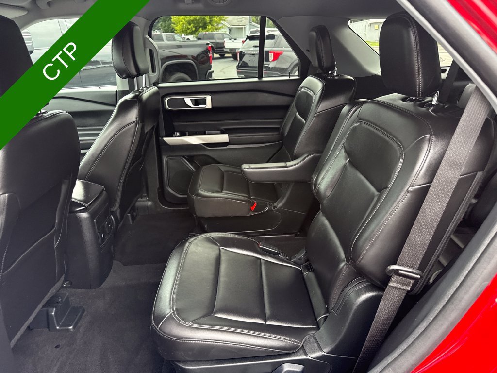 Used 2024 Ford Explorer XLT w/ Equipment Group 202A AWD/4WD image 14
