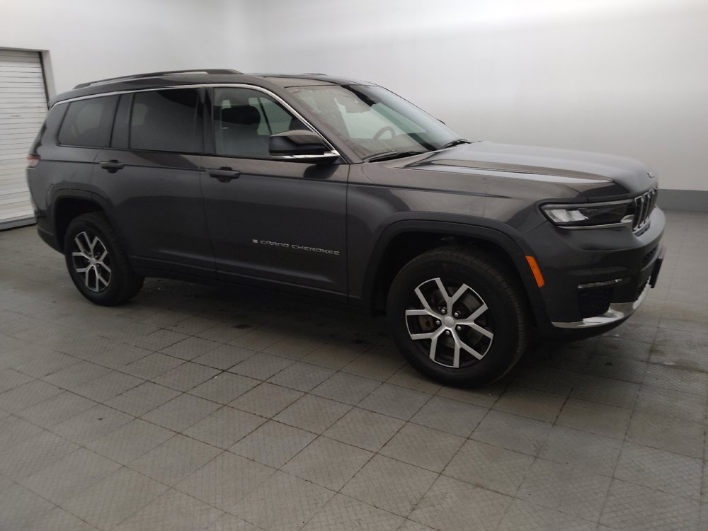 Used 2023 Jeep Grand Cherokee L Limited w/ Luxury Tech Group II AWD/4WD image 11