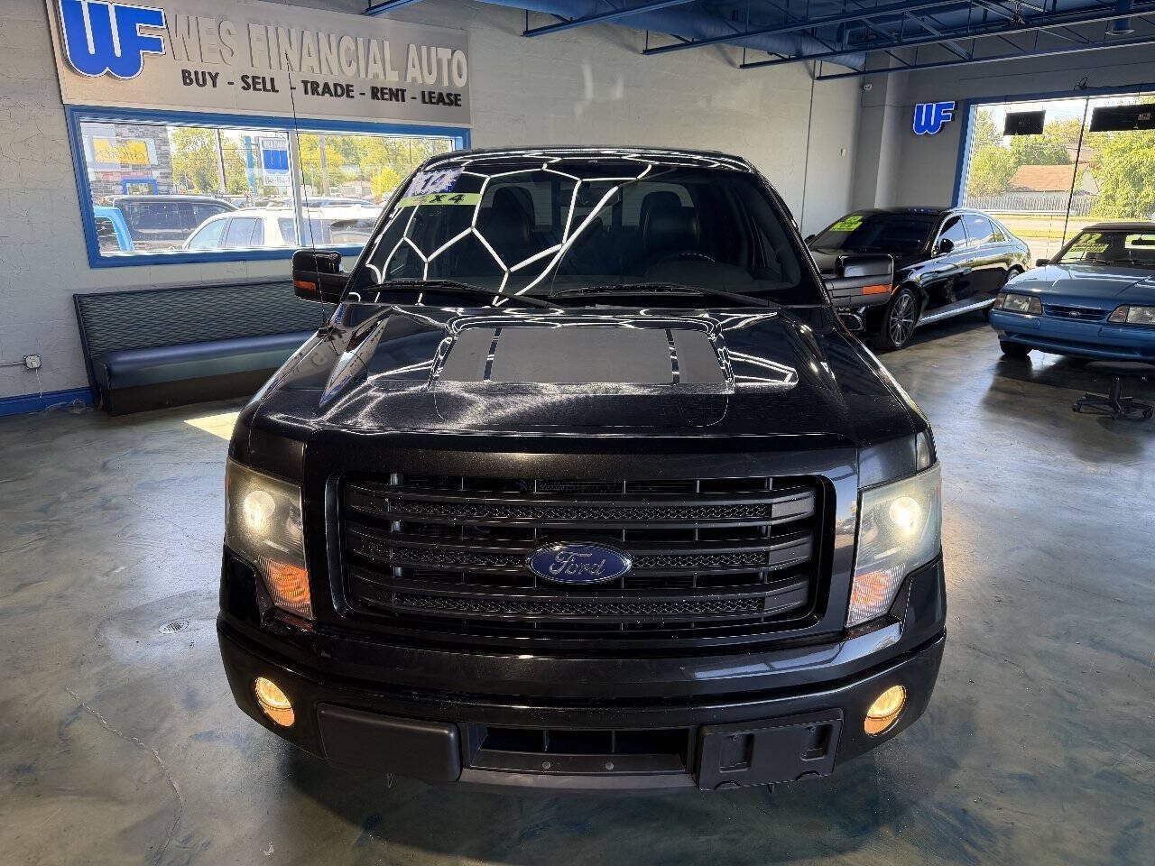 Used 2014 Ford F150 FX4 w/ Equipment Group 402A Luxury AWD/4WD image 7