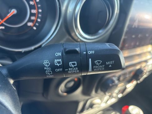 Used 2022 Jeep Wrangler Unlimited Sahara w/ LED Lighting Group image 22