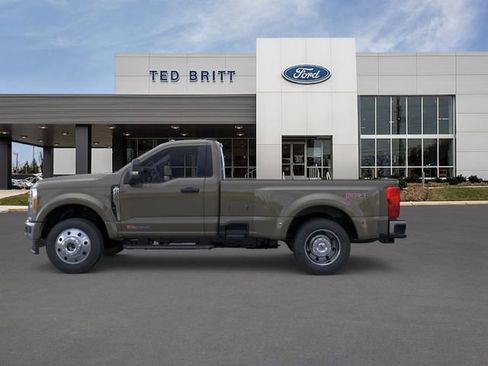 New 2026 Ford F450 XLT w/ FX4 Off-Road Package AWD/4WD image 4