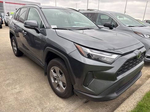 Used 2025 Toyota RAV4 XLE image 11