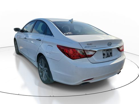 Used 2011 Hyundai Sonata SE FWD image 4