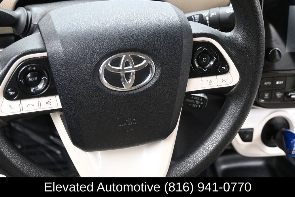 Used 2018 Toyota Prius One FWD image 13