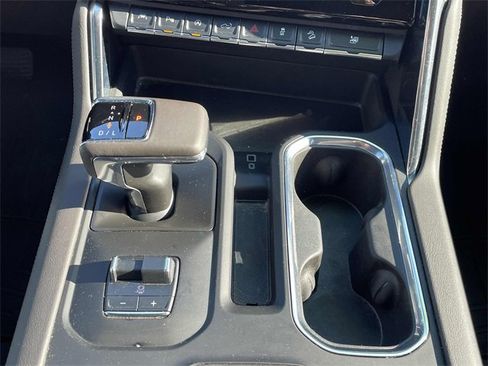 Used 2024 GMC Sierra 1500 Denali w/ Technology Package image 11