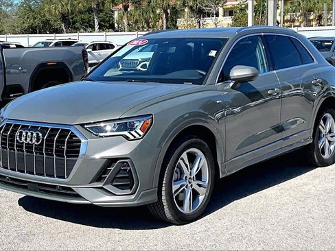 Certified 2024 Audi Q3 2.0T Premium w/ Convenience Package image 9