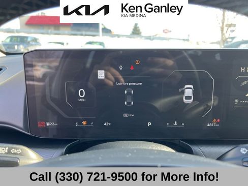 Certified 2025 Kia K4 EX image 33